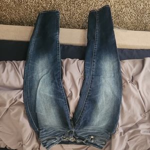 28 BKE Skinny Jeans